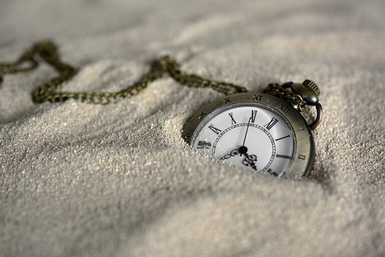 pocket-watch-g8c6d3e022_1280